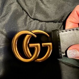 Gucci black and gold belt